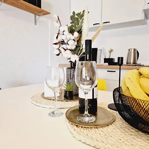 apartment-melani.hotelinzadar.com/